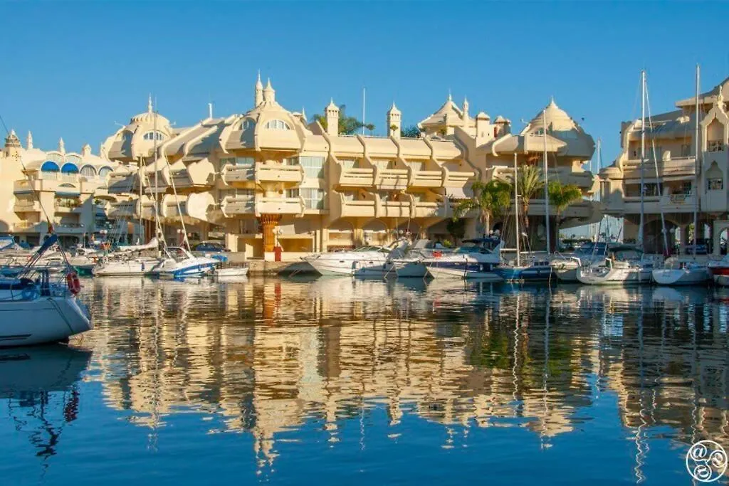 Stylish Seaside 3 Bed Apartment With Terrace + Sea View Benalmádena