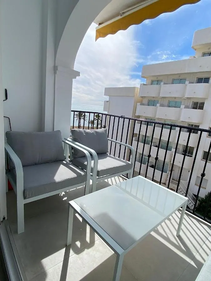 Stylish Seaside 3 Bed Apartment With Terrace + Sea View Benalmádena